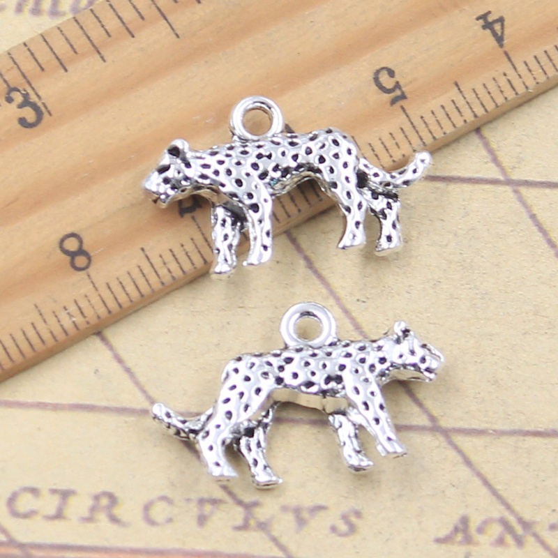 10 Peças de Pingentes 3D de An - Vintage Fashion Finds avaliação e preço