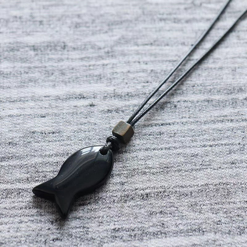 Colar com Pingente em Forma de - Vintage Fashion Enthusiasts avaliação e preço